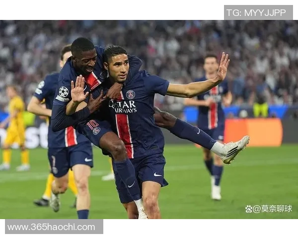 里昂主场迎战巴黎圣曼谁能在法甲争夺战中笑到最后